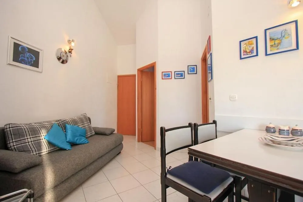 Apartments Klementina Privlaka
